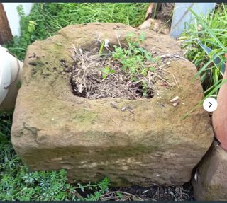 Maceta de piedra rústica