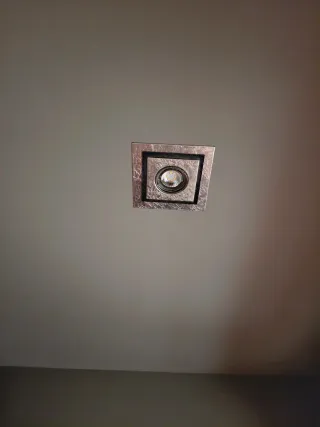 Foco empotrable cuadrado