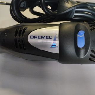 Dremel 300 con accesorios