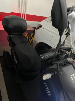 Moto Scooter Automática Negra