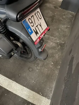 Moto Scooter Automática Negra