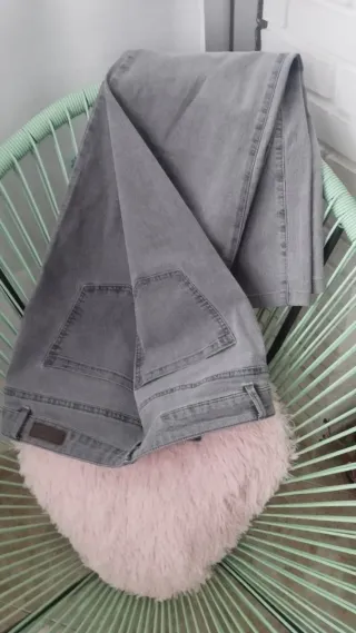 Pantalón gris Lloyd's