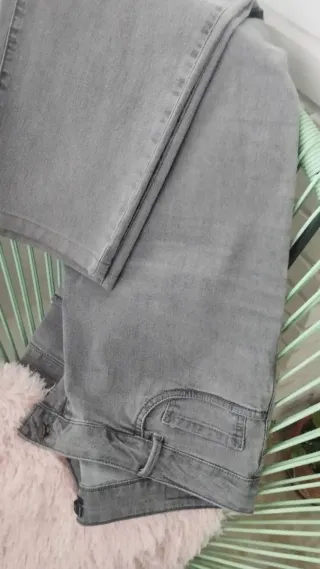 Pantalón gris Lloyd's