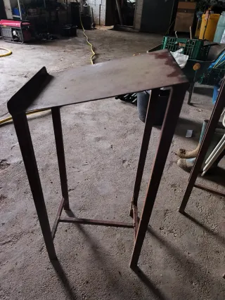 Vendo 3 mesas de hierro