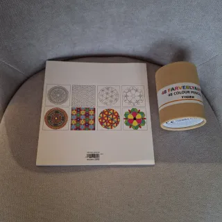 Pack libro mandalas + 48 lápices de colores