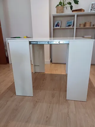 Mesa de comedor blanca extensible