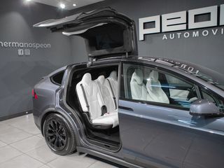 Tesla Model X 90D 4WD