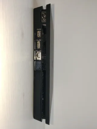 PS4 Slim 1TB Negra + 3 Juegos y mando