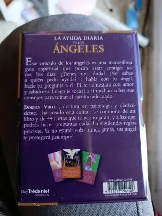 La Ayuda Diaria de los Ángeles - Doreen Virtue