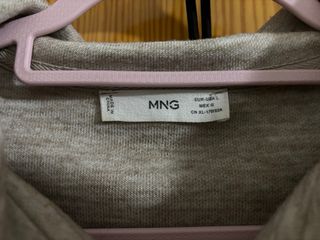 Vestido beige y gris con cremallera