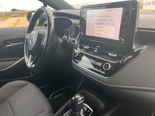 TOYOTA COROLLA SPORTOU. 2020 DESDE 325€/MES