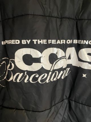 Abrigo acolchado negro coast bcn