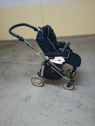Cochecito de bebé azul marino BEBECAR