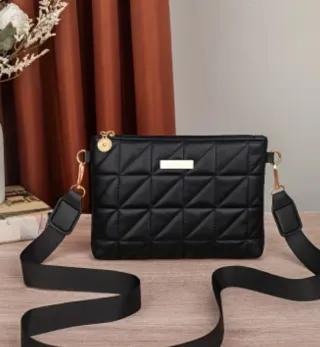 Bolso elegante negro estilo Zara