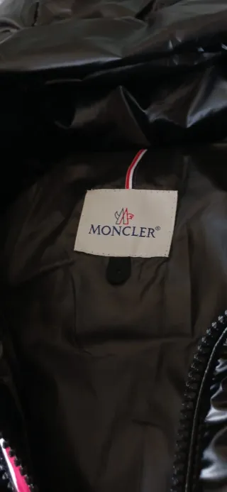 Chaqueta Moncler Negra Brillante