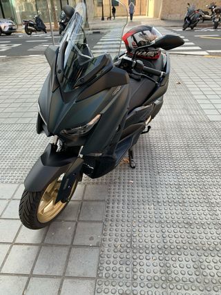 Yamaha XMAX-300 Tech Max de Marzo del 2022.