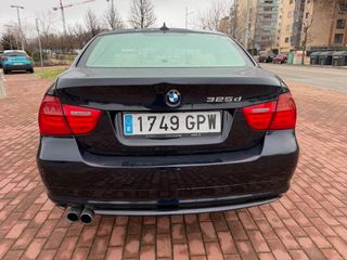 BMW Serie 3 325 D 197 CV AUTOMATICO 4 PUERTAS