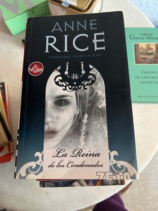 Vendo libros de segunda mano, varias categorías.