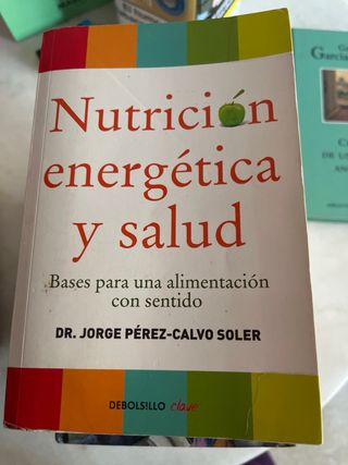 Vendo libros de segunda mano, varias categorías.