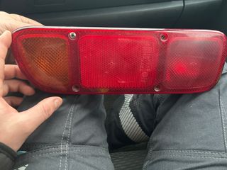 Piloto Trasero Izquierdo Terrano 2