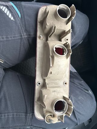 Piloto Trasero Izquierdo Terrano 2