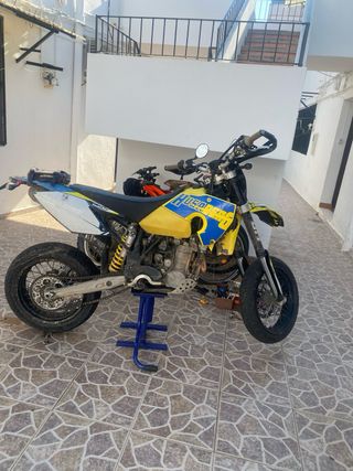 Husaberg FE 550 enduro + kit Supermotard