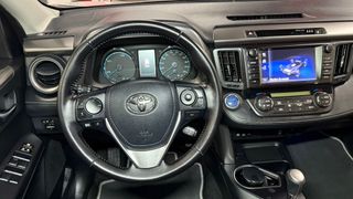 Toyota Rav4 2.5l hybrid 4WD Advance