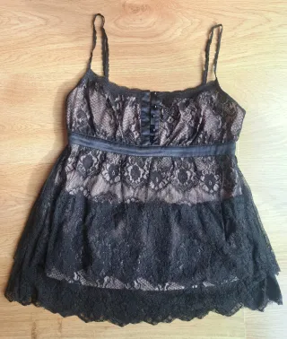 Top encaje negro y rosa