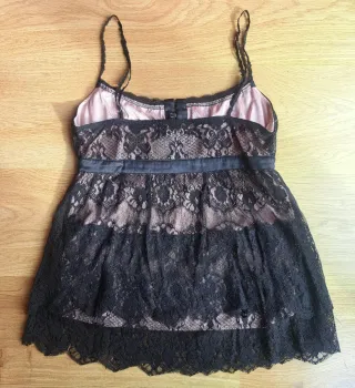 Top encaje negro y rosa