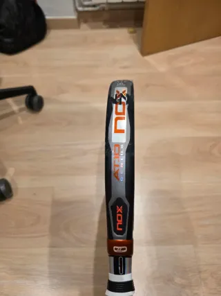 Pala Padel Nox AT10 Genius 18K