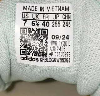 Adidas Sapatilhas Mulher Tamanho 40 novas