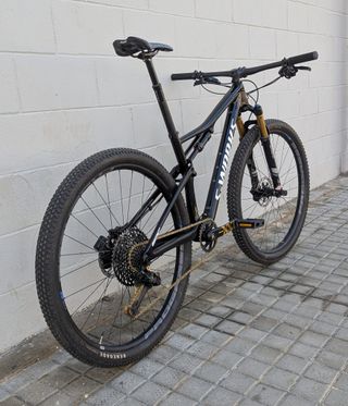 BICICLETA SPECIALIZED S-WORKS EPIC - 2019