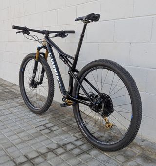 BICICLETA SPECIALIZED S-WORKS EPIC - 2019