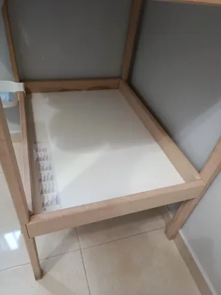 Cambiador bebé IKEA SNIGLAR haya