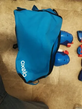 Patines niño/niña Talla 28-30 + Protecciones