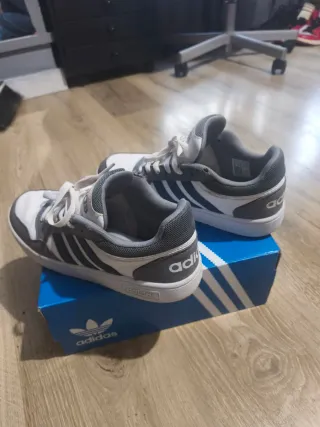 Adidas Bambas Gris/Blanco Talla 39.5