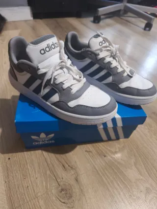 Adidas Bambas Gris/Blanco Talla 39.5