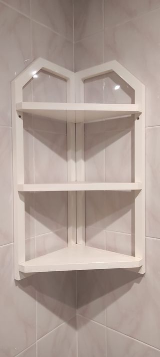 Rinconera blanca de baño