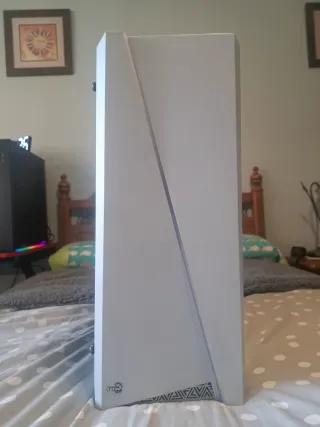 Torre/caja PC Aero Cool cylon LED