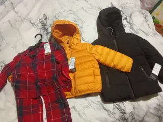 Conjunto niño: Chaqueta y pijama