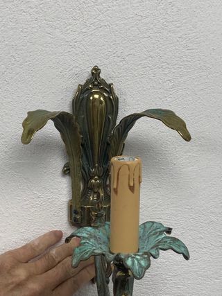 Par apliques metal dorado y verde