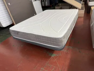 Colchón Visco 140x200 + Base Tapizada