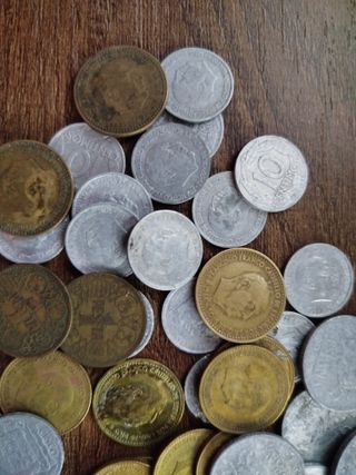 Lote 49 monedas de Franco