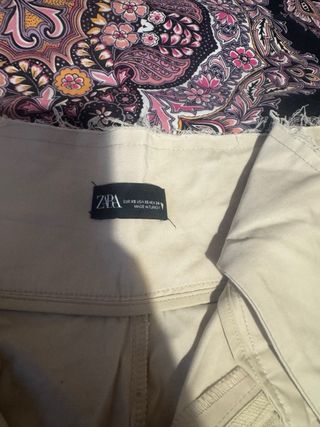 Pantalón ancho Zara beige