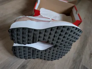 Zapatillas Nike waffle debut Mujer Rosa y Blanco