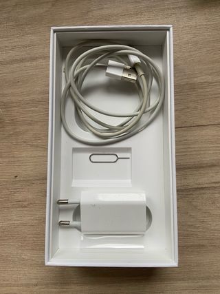 iPhone 6 S Plus Rose Gold 32 GB + cargador y funda