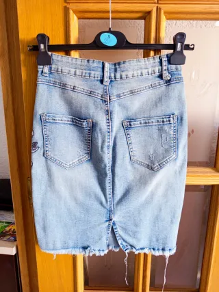 Falda vaquera entubada talla 34. OFERTAAAAAA