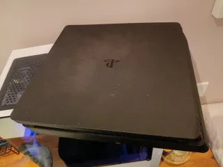 PS4 Slim 1TB Negra ( no funciona)