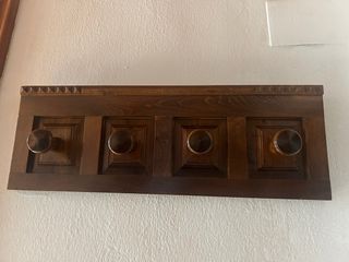 Perchero de madera antiguo