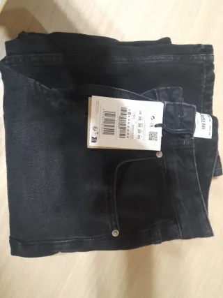 Pantalón vaquero negro Pull&Bear